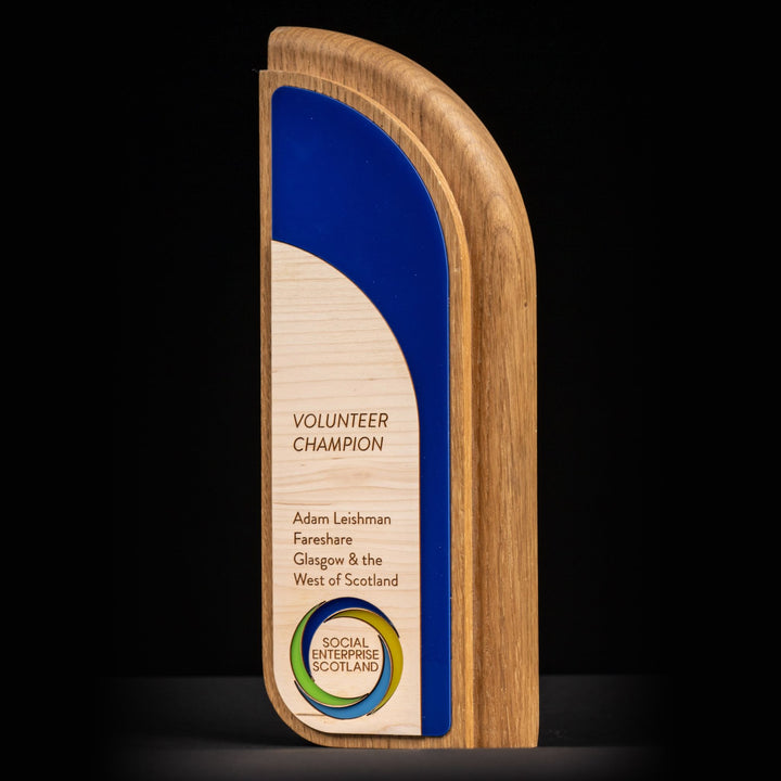 Oak Curved Trophy