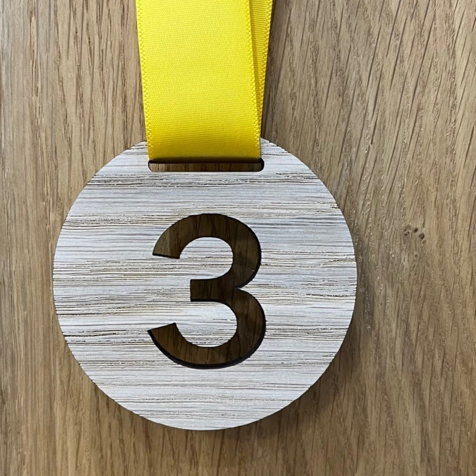 Oak veneer Eco Place Medals